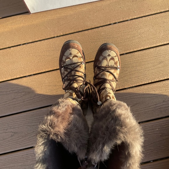 Coach Boots - Picture 3 of 9